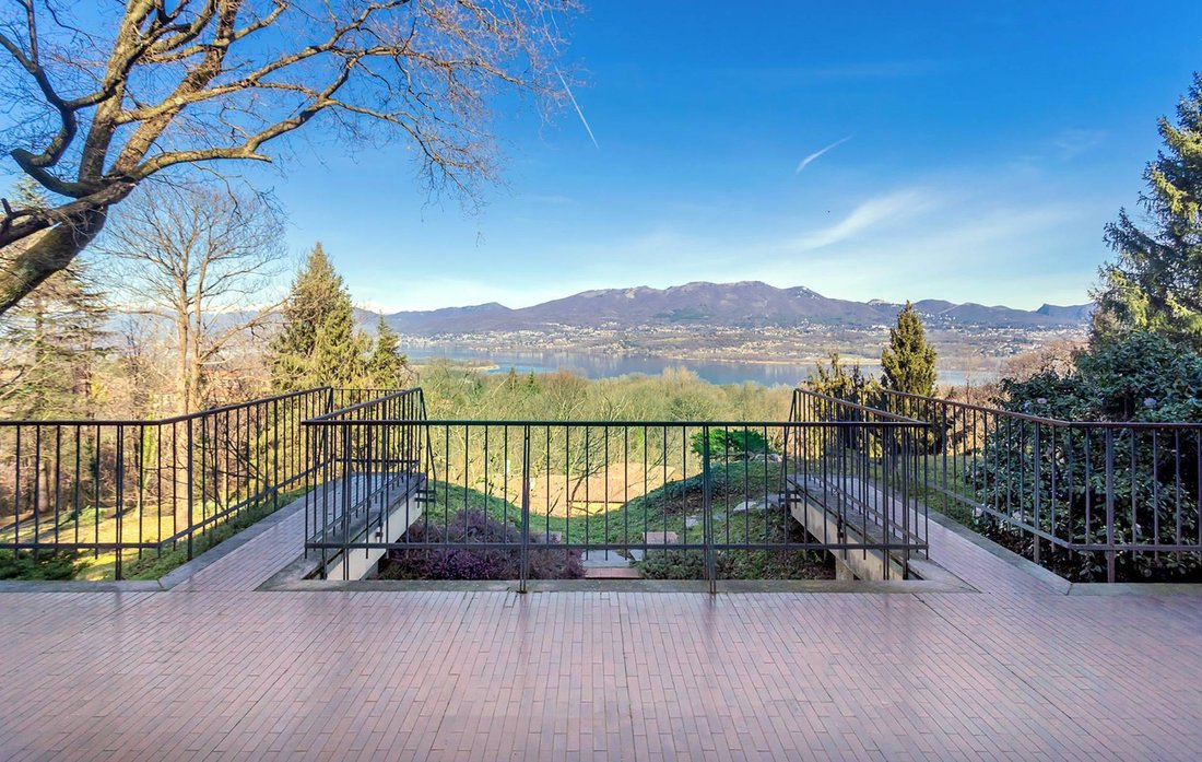 Villa in Galliate Lombardo, Lombardy, Italy 1 - 18341735