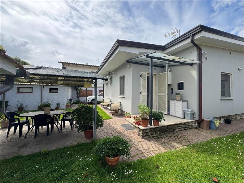 Villa in Center, Forte dei Marmi, Tuscany 2 - 18344049