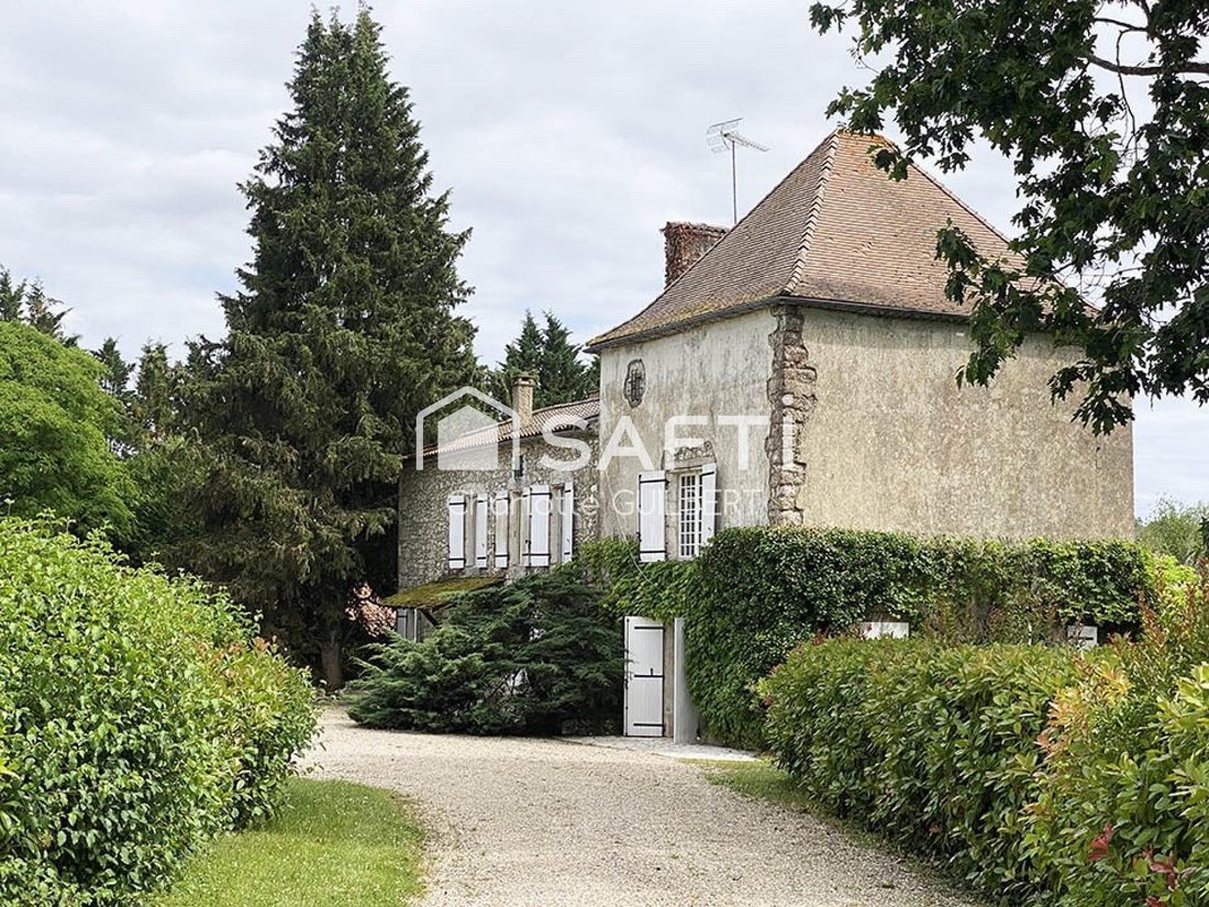 House in Casteljaloux, Nouvelle-Aquitaine, France 1 - 17559161