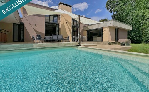 House in Mairie-Centre Nord, Nemours, France 1