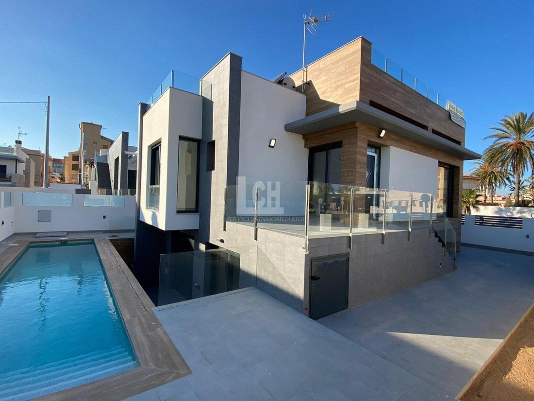 Villa in Torrevieja, Valencian Community, Spain 1 - 14425580