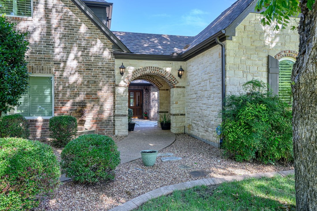 House in Granbury, Texas, United States 4 - 18345558