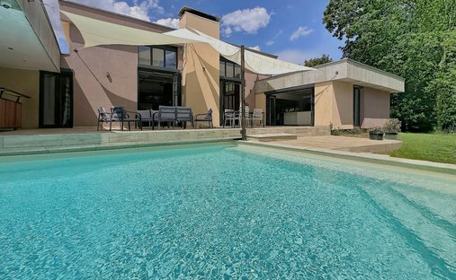 Villa in Fontainebleau, Ile-de-France, France 1