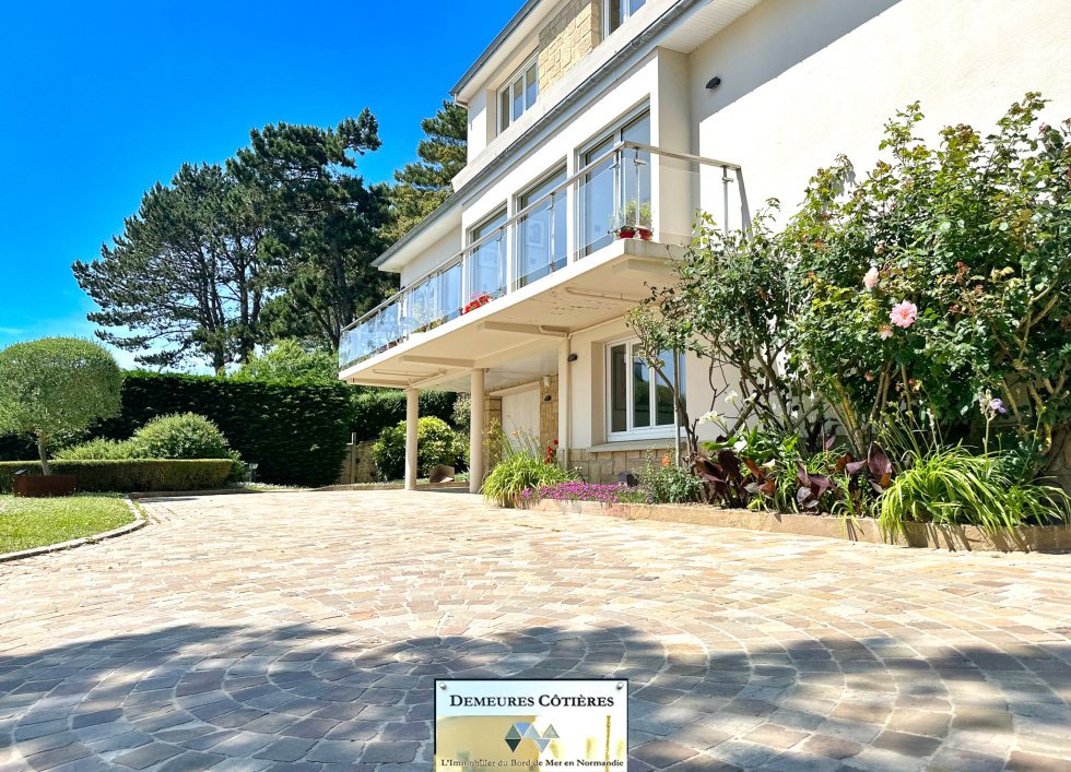 Estate in Fecamp, Normandy, France 2 - 18349245