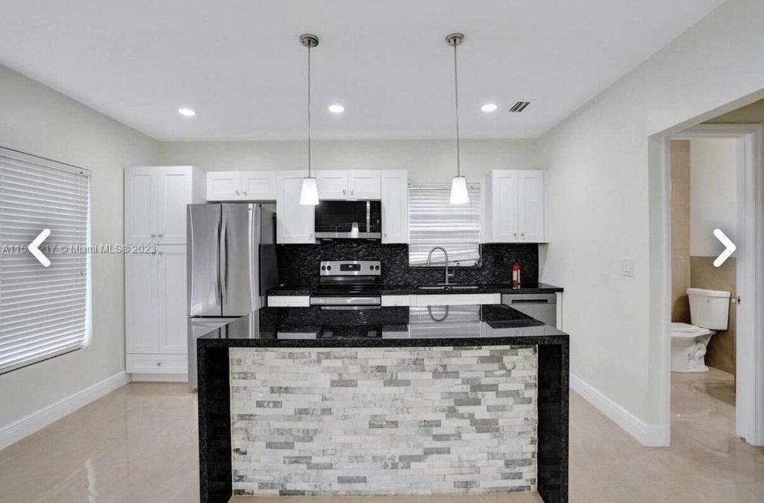 House in Pembroke Pines, Florida, United States 4 - 18344001