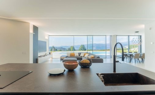 Villa in Besozzo, Lombardy, Italy 1