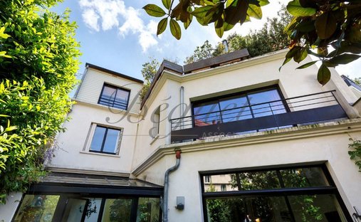 House in Reine-Mairie, Boulogne-Billancourt, France 1