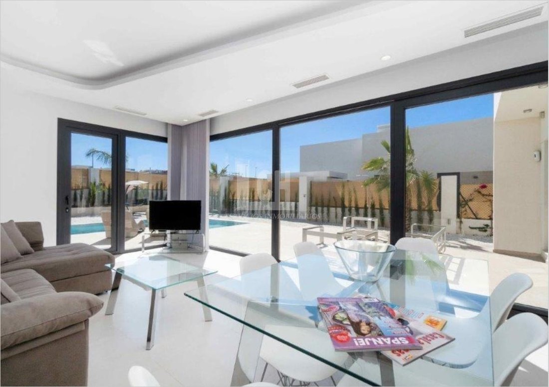 Villa in Benijofar, Valencian Community, Spain 3 - 14427324