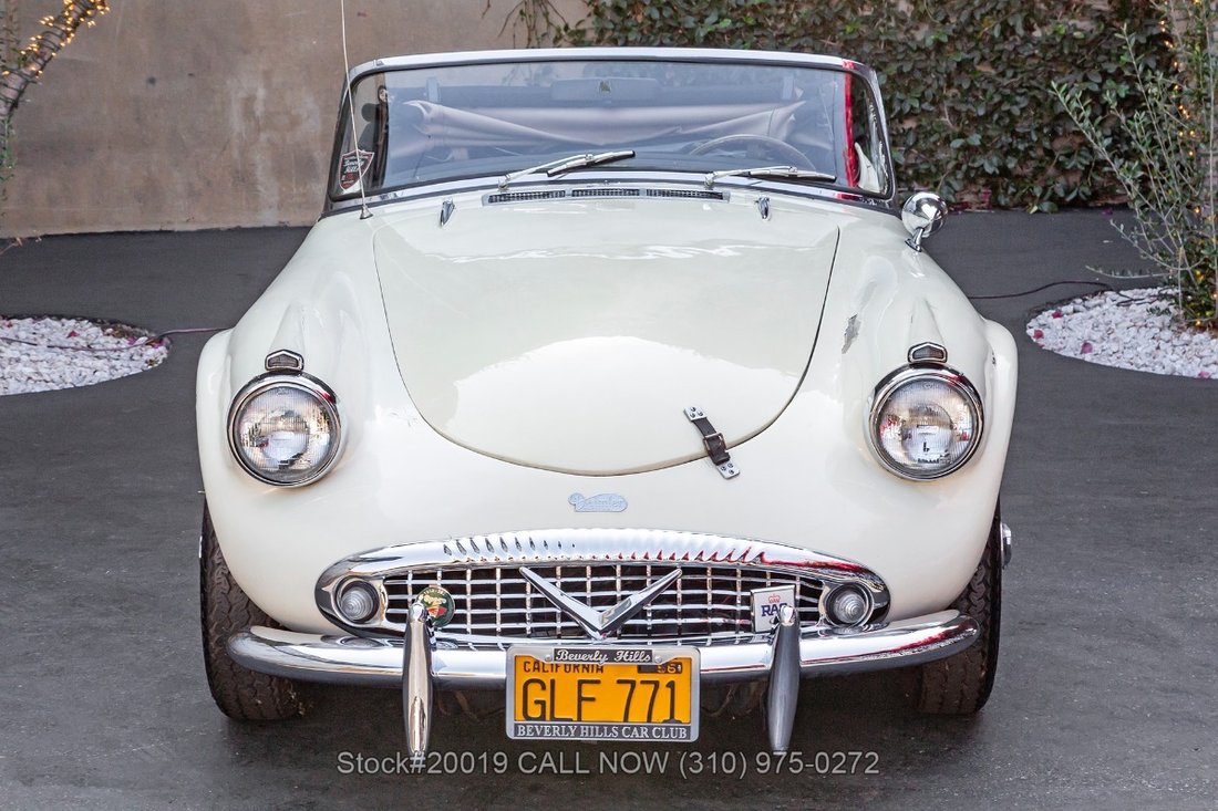 Daimler SP250 in Los Angeles, CA 2 - 18344534