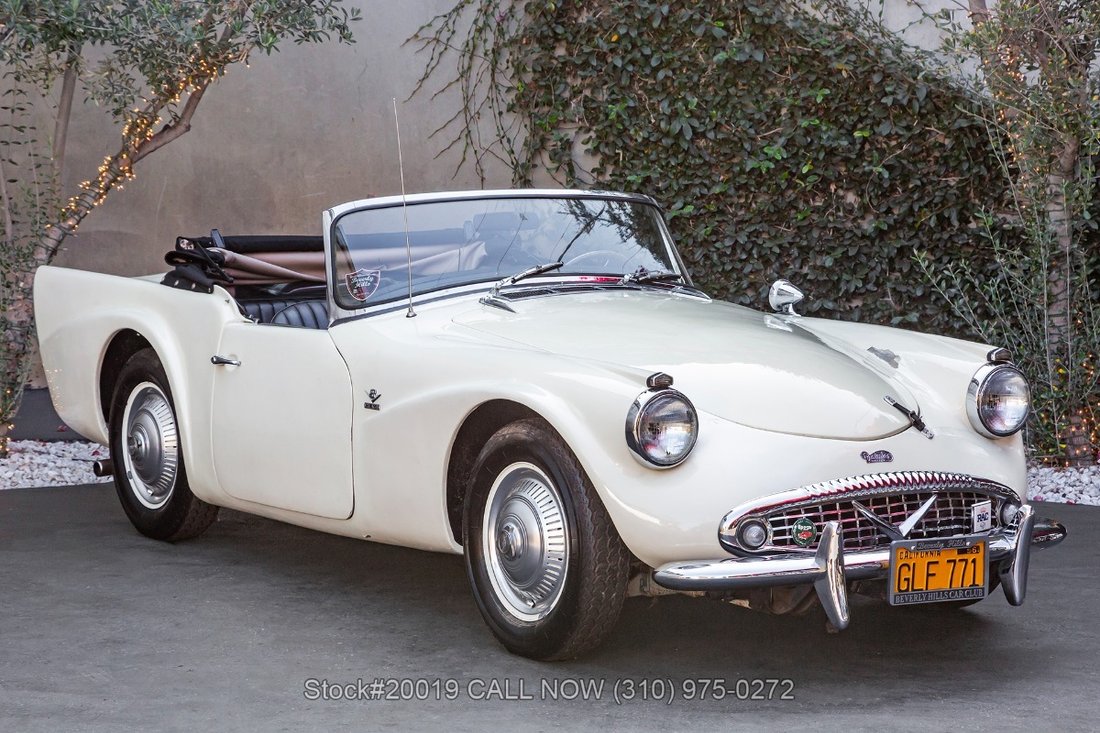 Daimler SP250 in Los Angeles, CA 1 - 18344534