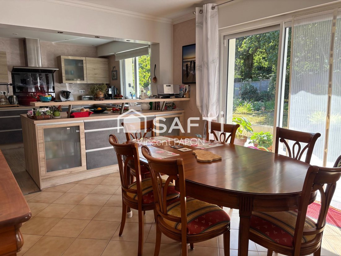 House in La Chapelle-sur-Erdre, Pays de la Loire, France 2 - 18343380