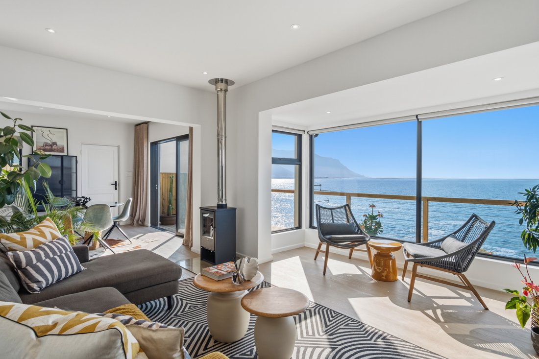 House in Fish Hoek, Cape Town, South Africa 5 - 18345001