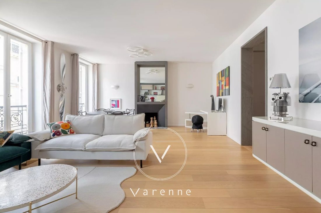 Apartment in Saint Germain des Prés, Paris 6e Arrondissement, Paris 4 - 18349794