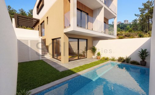 House in Fernao Ferro, Setubal, Portugal 1