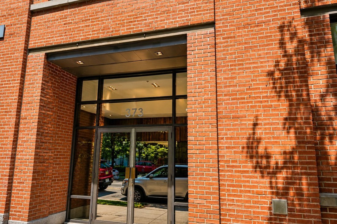 Condo in Montréal, Quebec, Canada 3 - 18348848