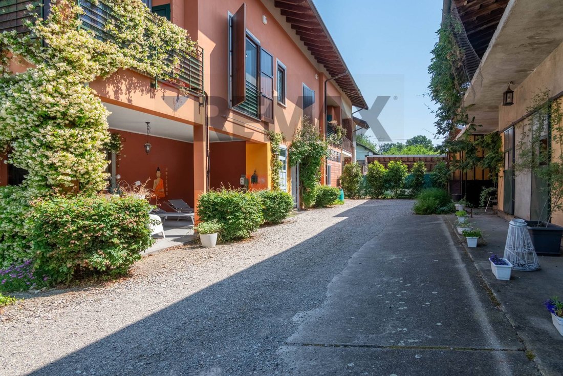 House in Castelletto sopra Ticino, Piedmont, Italy 1 - 18341654