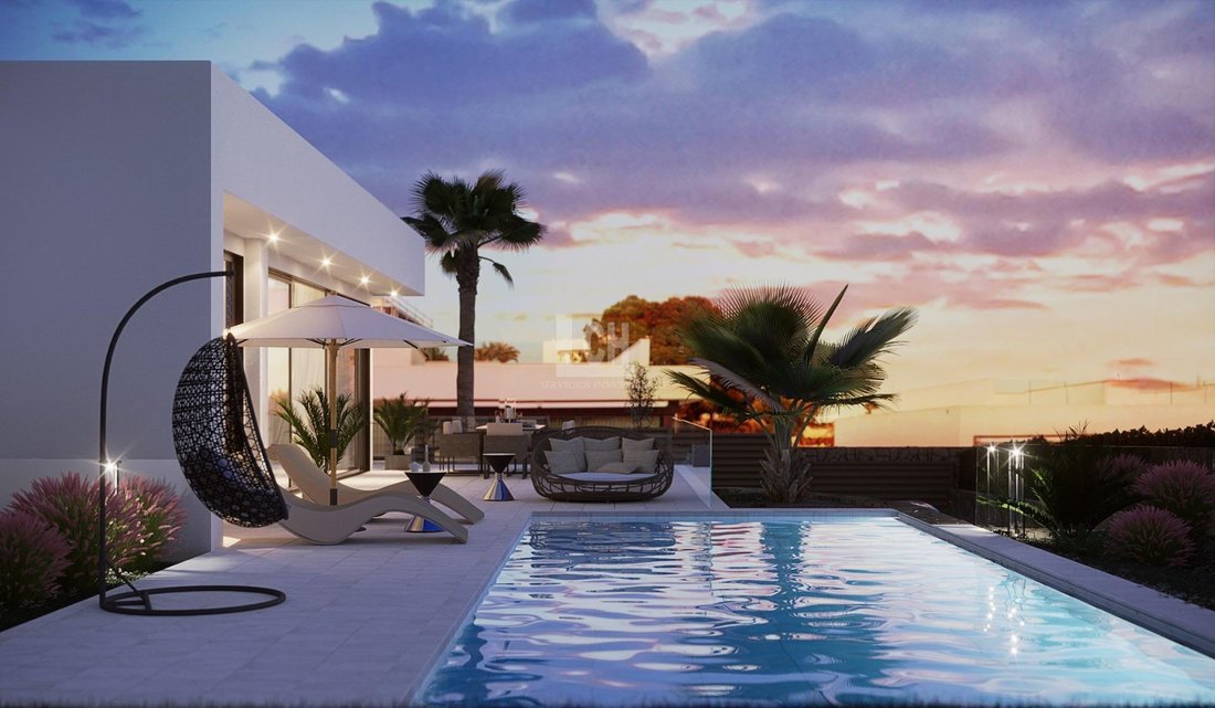 Villa in Orihuela, Valencian Community, Spain 2 - 14426158