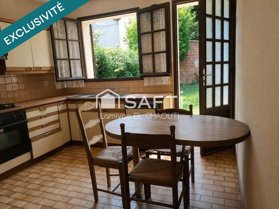 House in Fontenay-sous-Bois, Ile-de-France, France 5 - 18305473