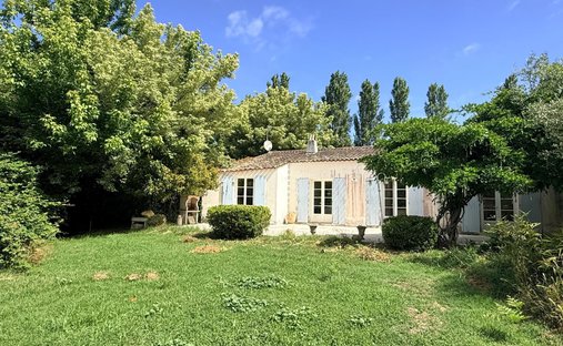 House in Saint-Laurent-de-la-Pree, Nouvelle-Aquitaine, France 1