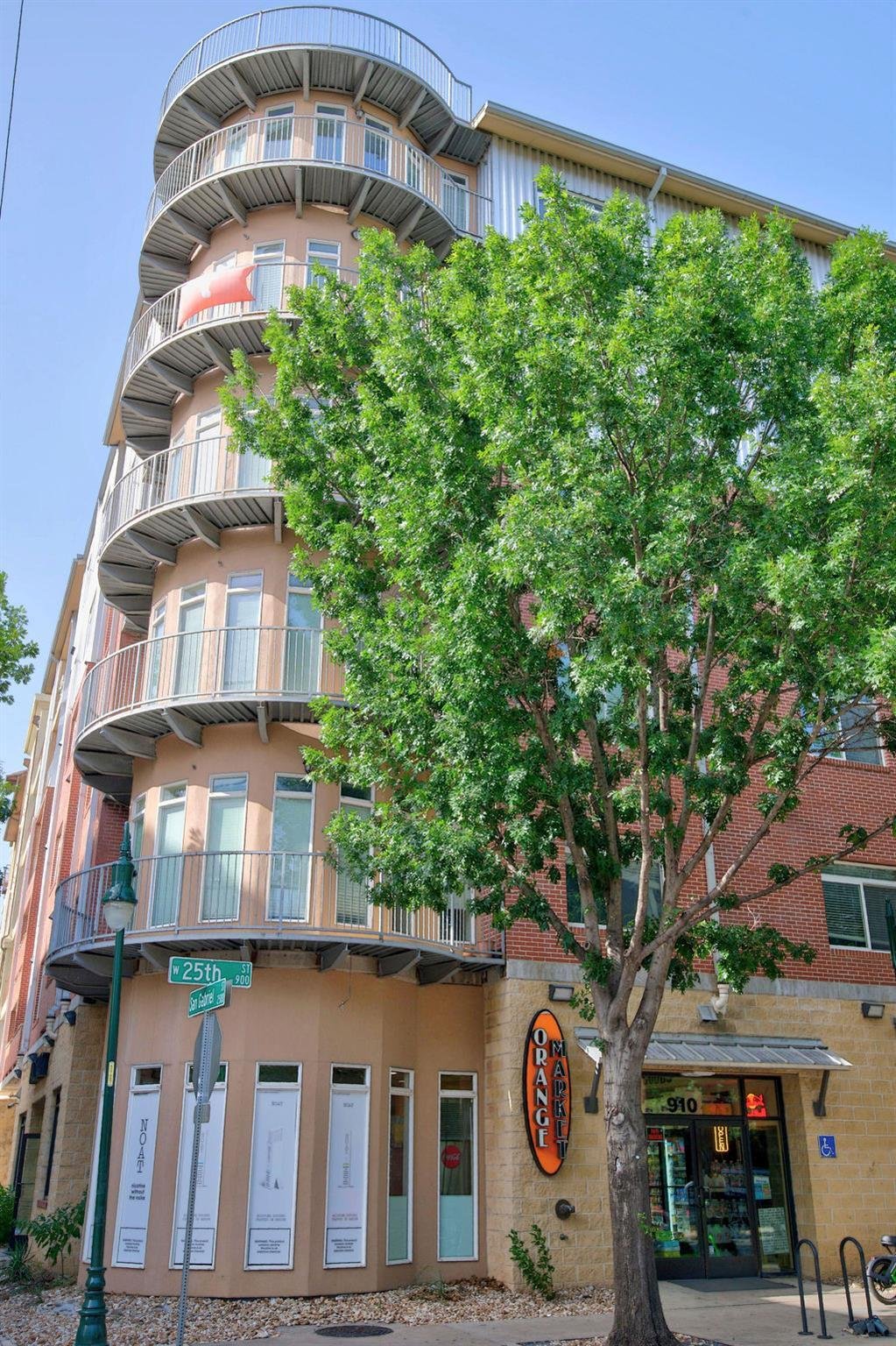 Condo in Austin, Texas, United States 2 - 18347113