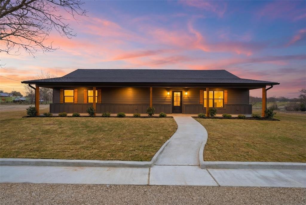 House in Lorena, Texas, United States 1 - 18345477