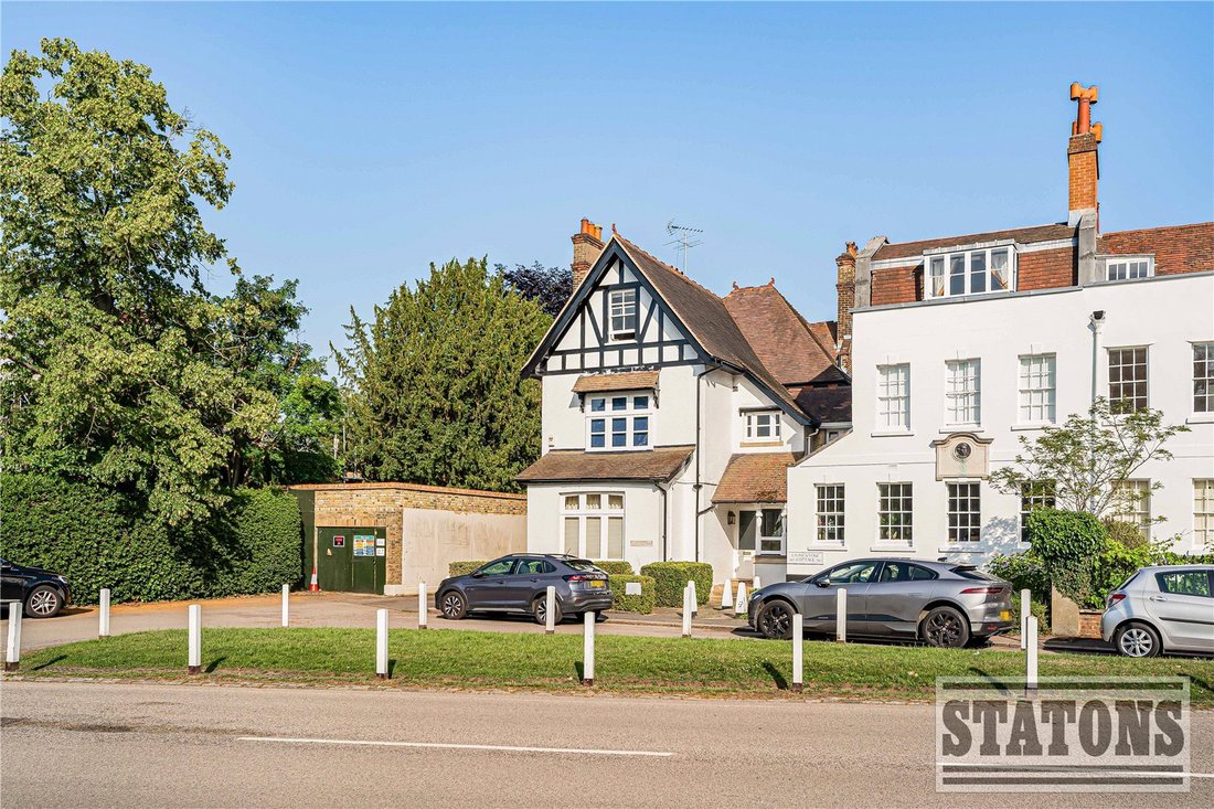 House in Hadley Common, Barnet, England 2 - 18340068