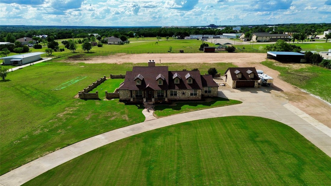 House in Liberty Hill, Texas, United States 1 - 18340511