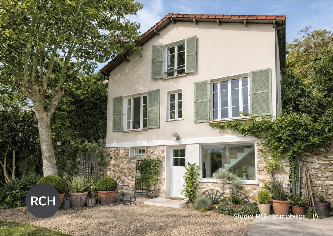 House in Montfort-l'Amaury, Ile-de-France, France 1 - 18344193