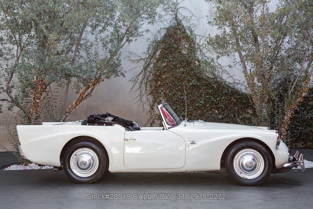 Daimler SP250 in Los Angeles, CA 4 - 18344534