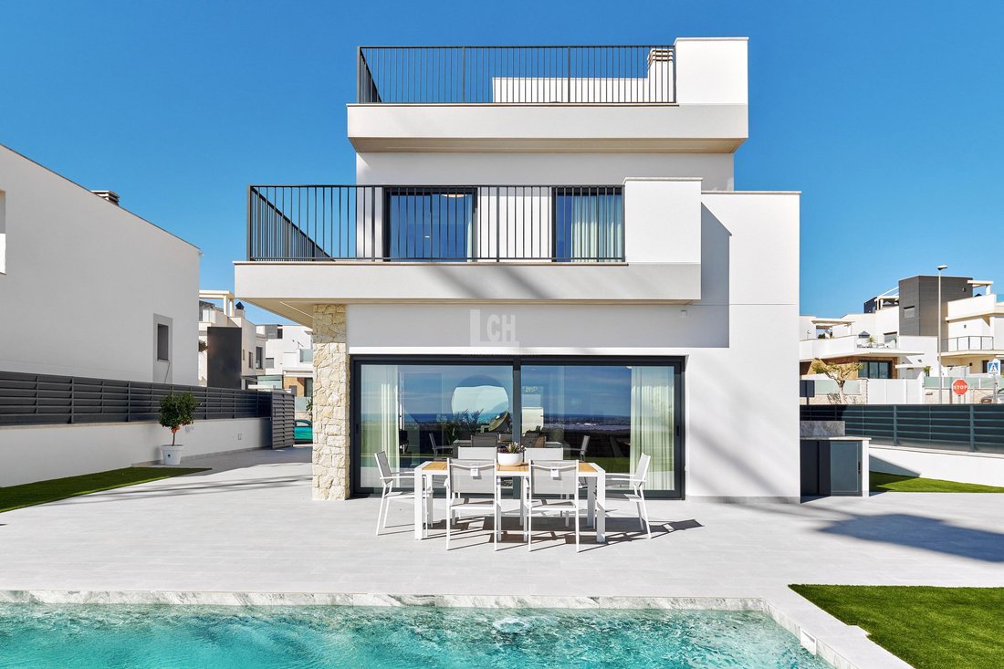 Villa in San Miguel de Salinas, Valencian Community, Spain 1 - 14427467