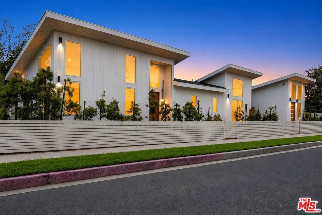 House in Los Angeles, California, United States 1 - 18339681