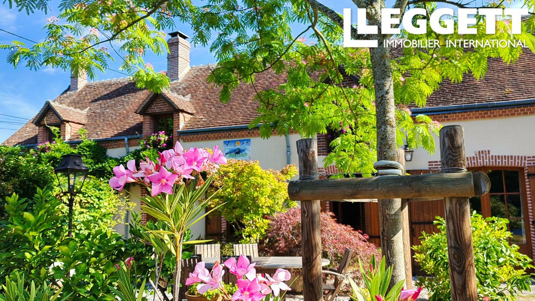 Villa in Mur-de-Sologne, Centre-Val de Loire, France 1 - 14330091