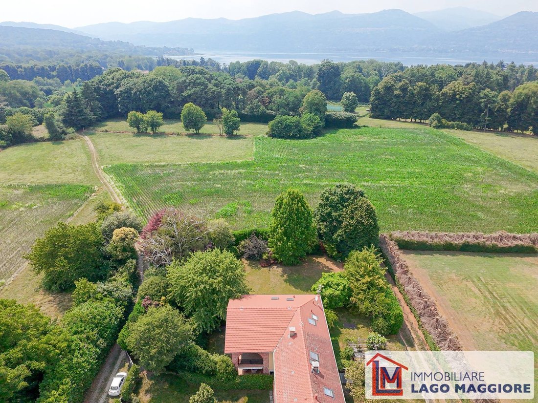 Villa in Ispra, Lombardei, Italien 3 - 17857091