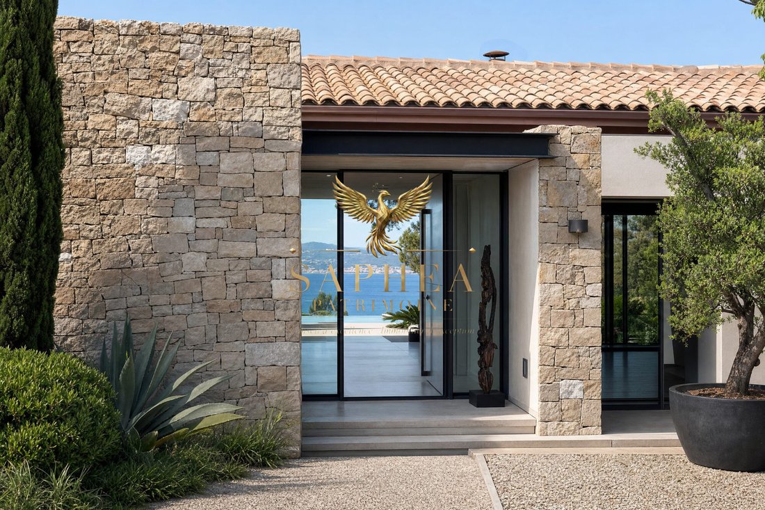 House in Saint-Cyr-sur-Mer, Provence-Alpes-Côte d'Azur, France 2 - 18348786