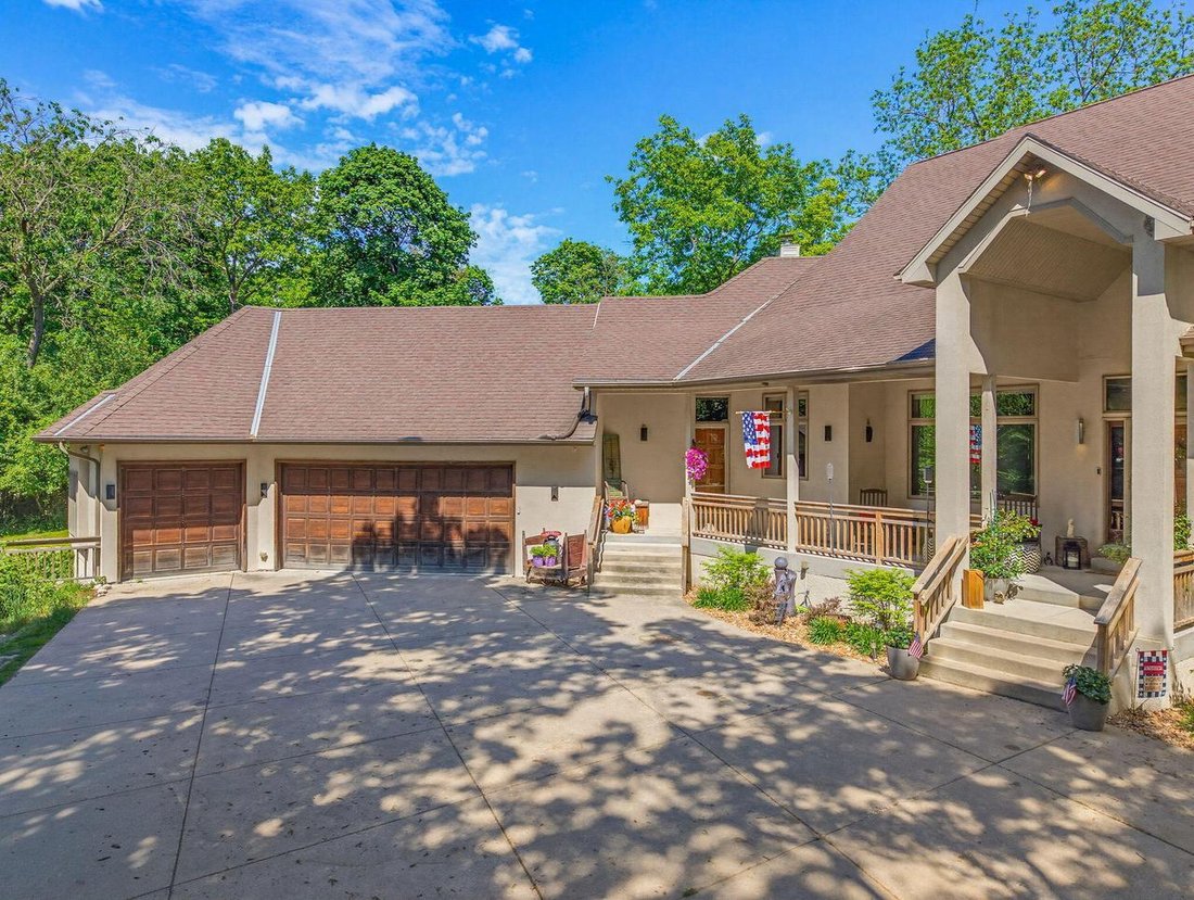 House in Nashotah, Wisconsin, United States 4 - 18343862