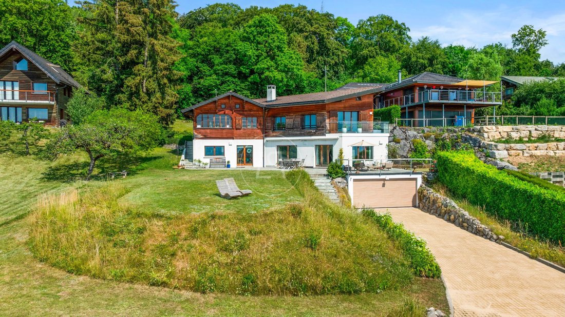 House in Arzier-Le Muids, Vaud, Switzerland 1 - 18340237