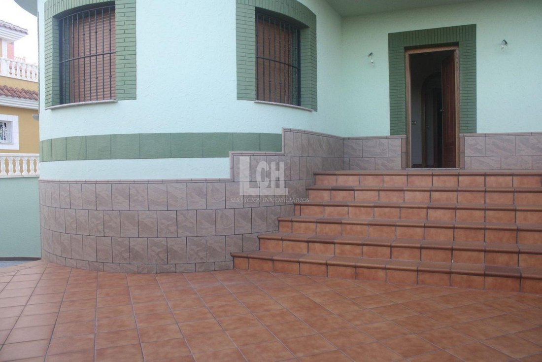 Villa in Torrevieja, Valencian Community, Spain 2 - 14425616