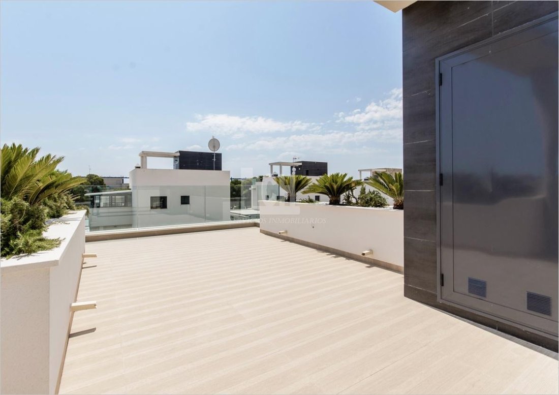 Villa in Orihuela, Valencian Community, Spain 3 - 14427077