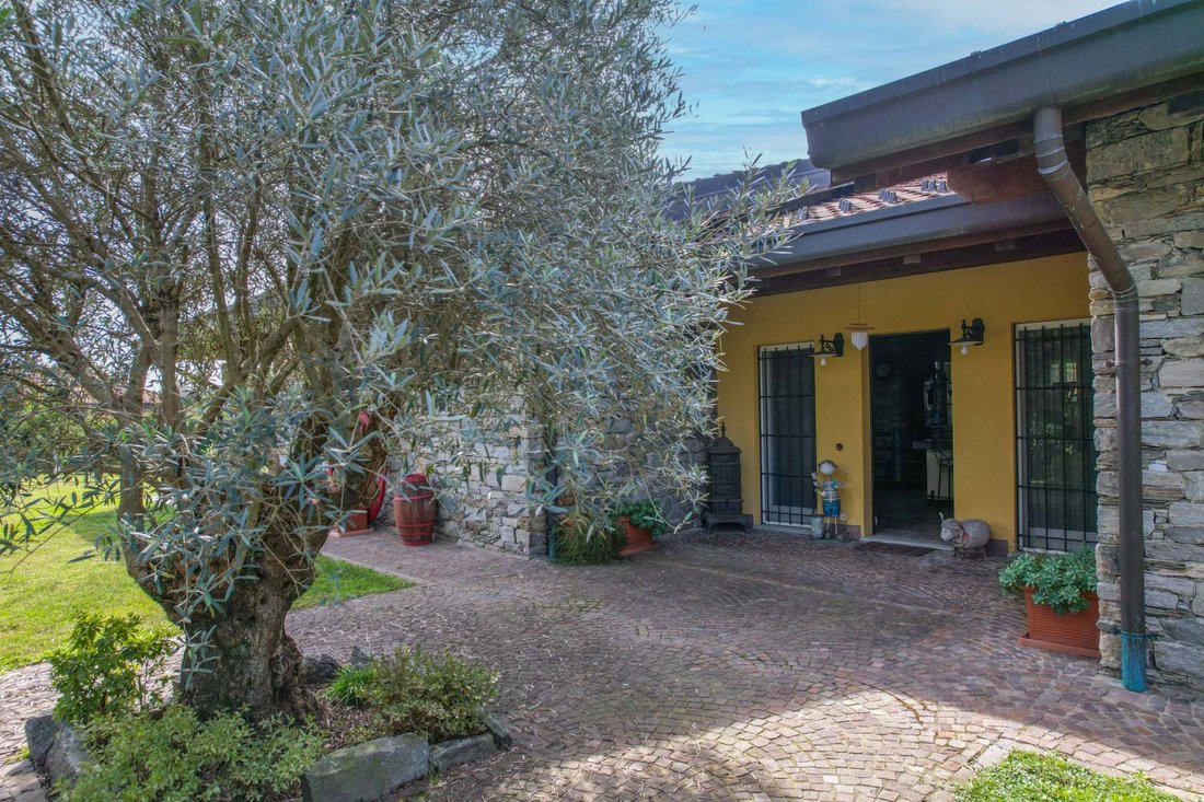 Villa in Gattico, Piedmont, Italy 1 - 18341703