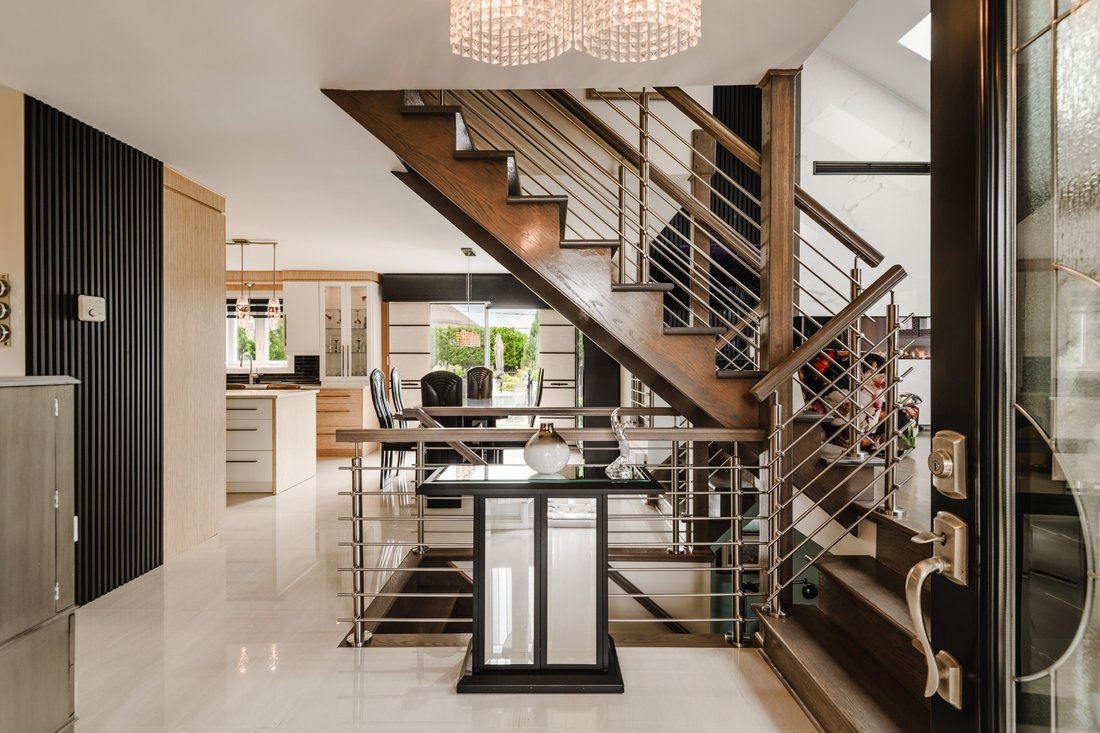 House in Laval, Quebec, Canada 5 - 18343980