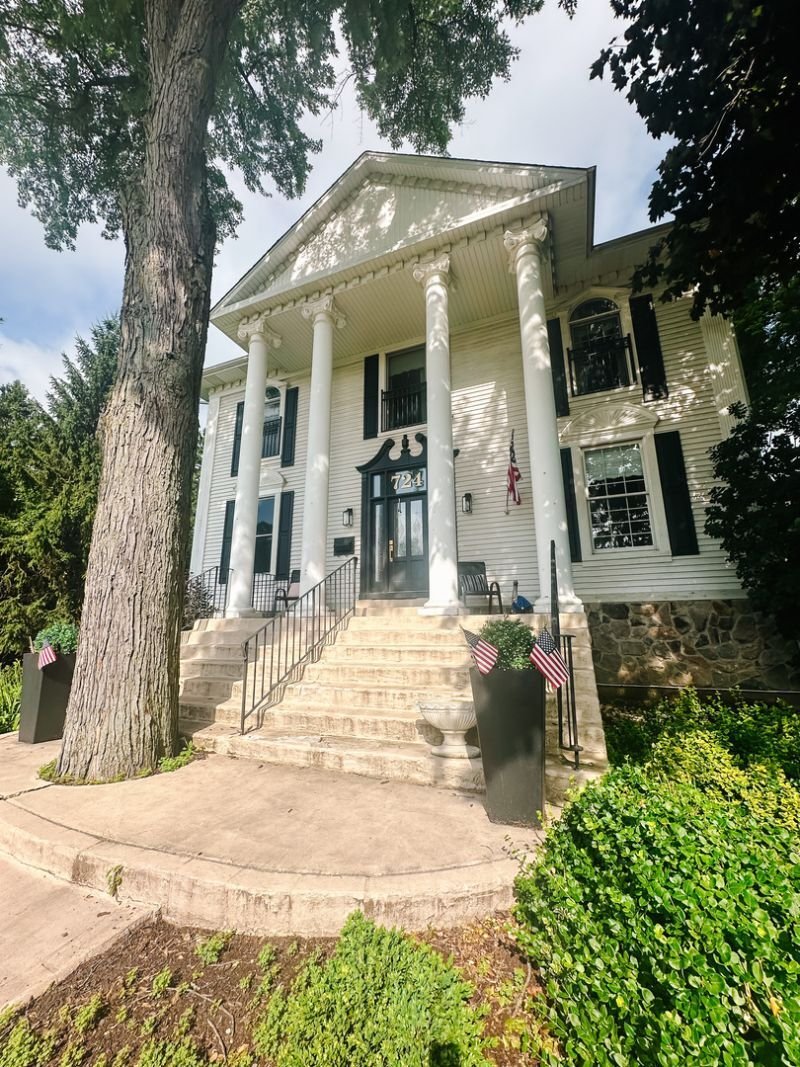 House in Geneva, Illinois, United States 1 - 18346071