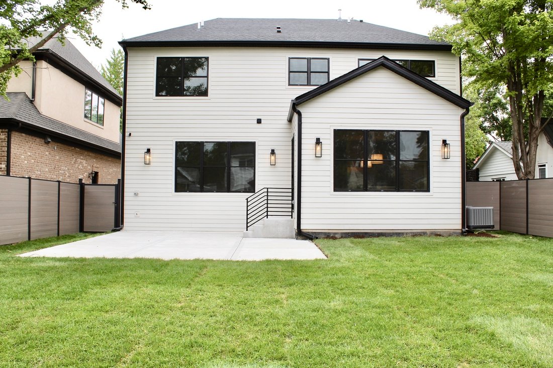 House in Elmhurst, Illinois, United States 3 - 18346480