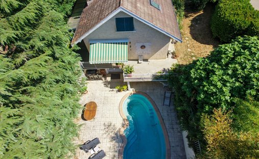 Casa a Saint-Pierre-de-Chandieu, Auvergne-Rodano-Alpi, Francia 1