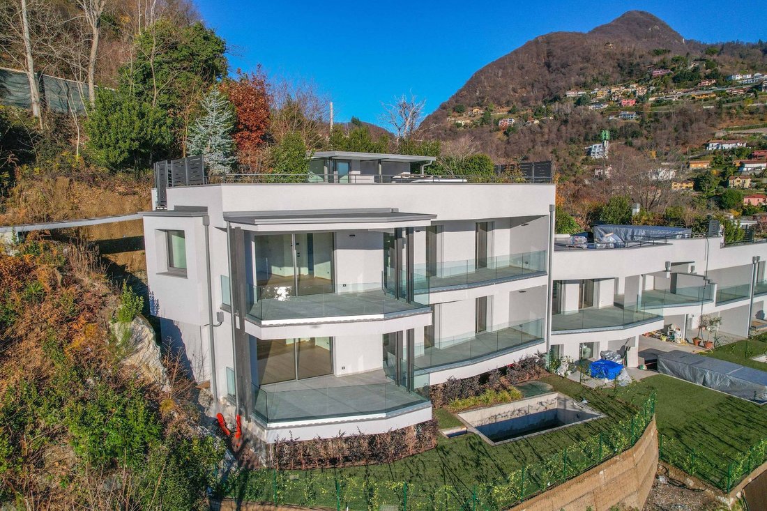 Apartment in Laveno-Mombello, Lombardy, Italy 3 - 18341696