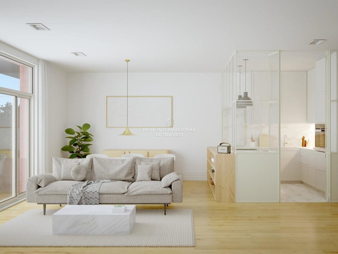 Apartment in Cedofeita, Santo Ildefonso, Se, Miragaia, Sao Nicolau e Vitoria, Porto District, Portugal 1 - 17938187