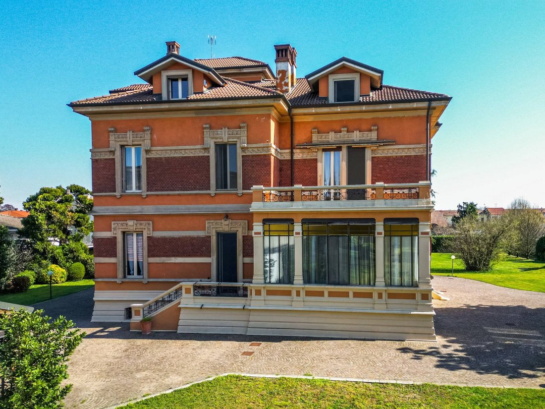 Villa in Cassolnovo, Lombardy, Italy 2 - 18341715