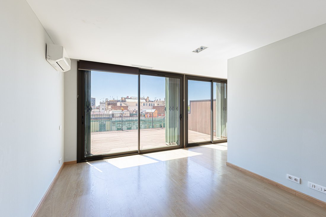 Penthouse in Eixample, Barcelona, Spain 5 - 18345542