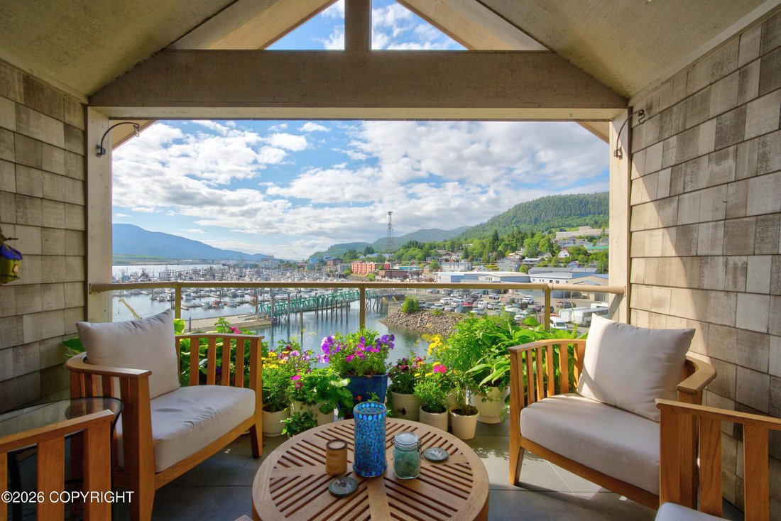 Condo in Ketchikan, Alaska, United States 1 - 18339689