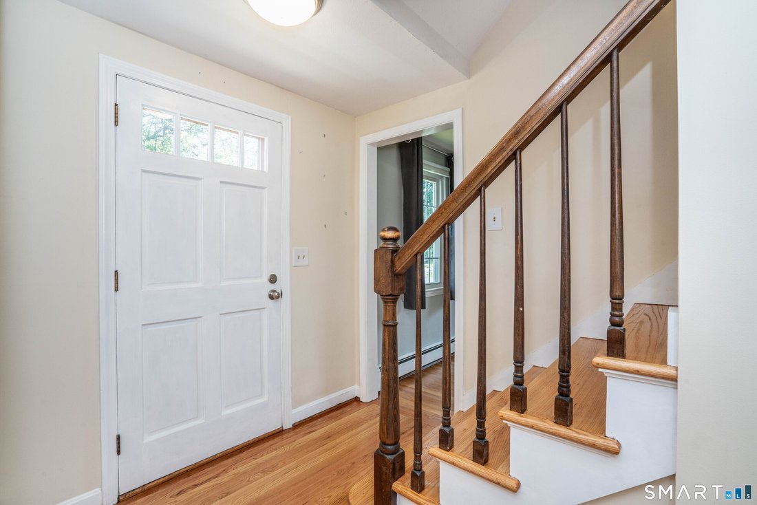 House in Simsbury, Connecticut, United States 4 - 18333555