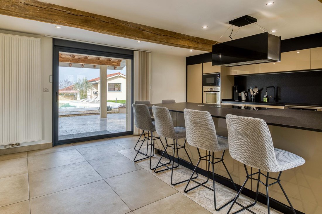 House in Saint-Denis-les-Bourg, Auvergne-Rhône-Alpes, France 2 - 17366006